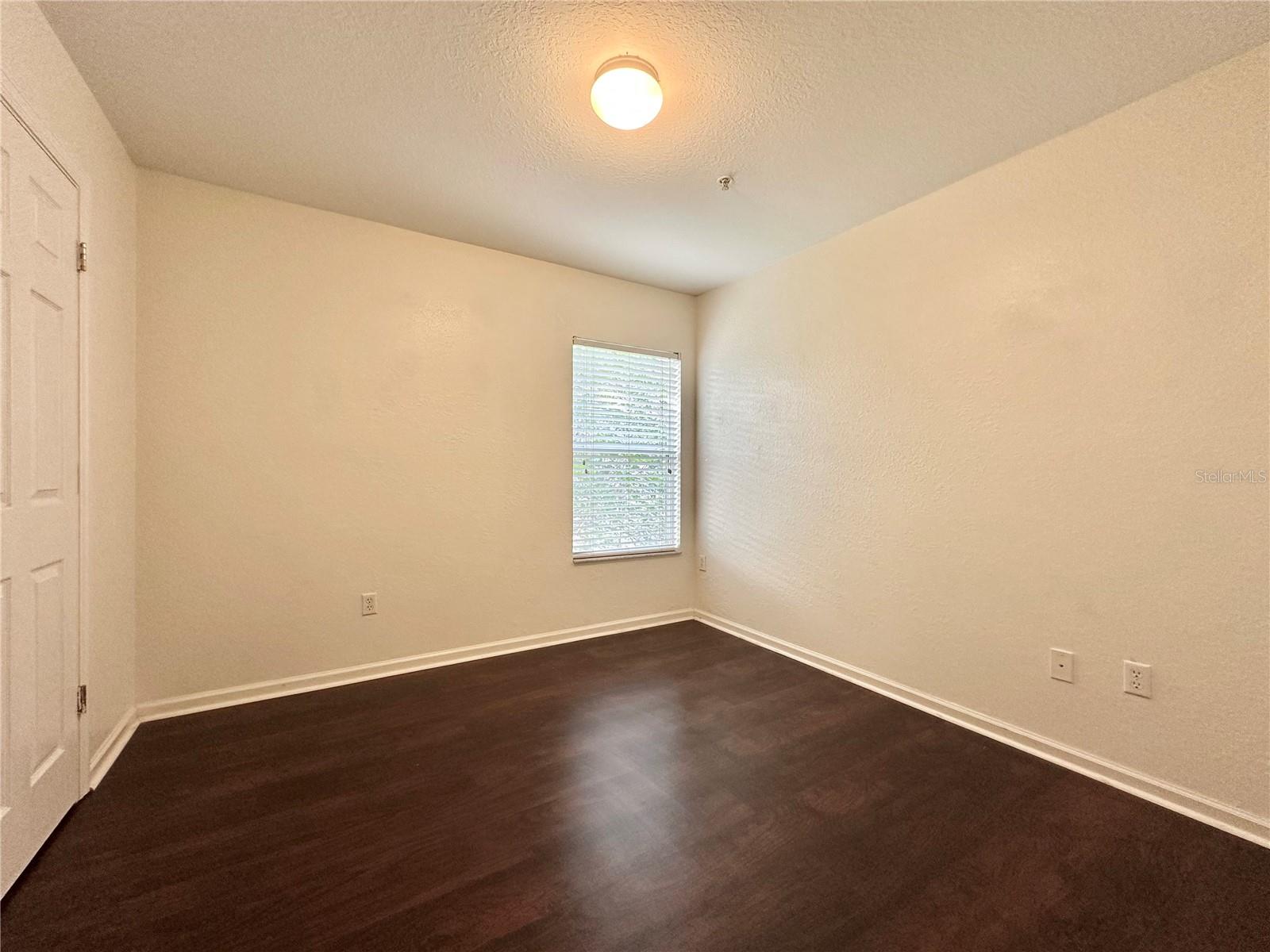STONEBRIDGE LAKES CONDOS - Residential
