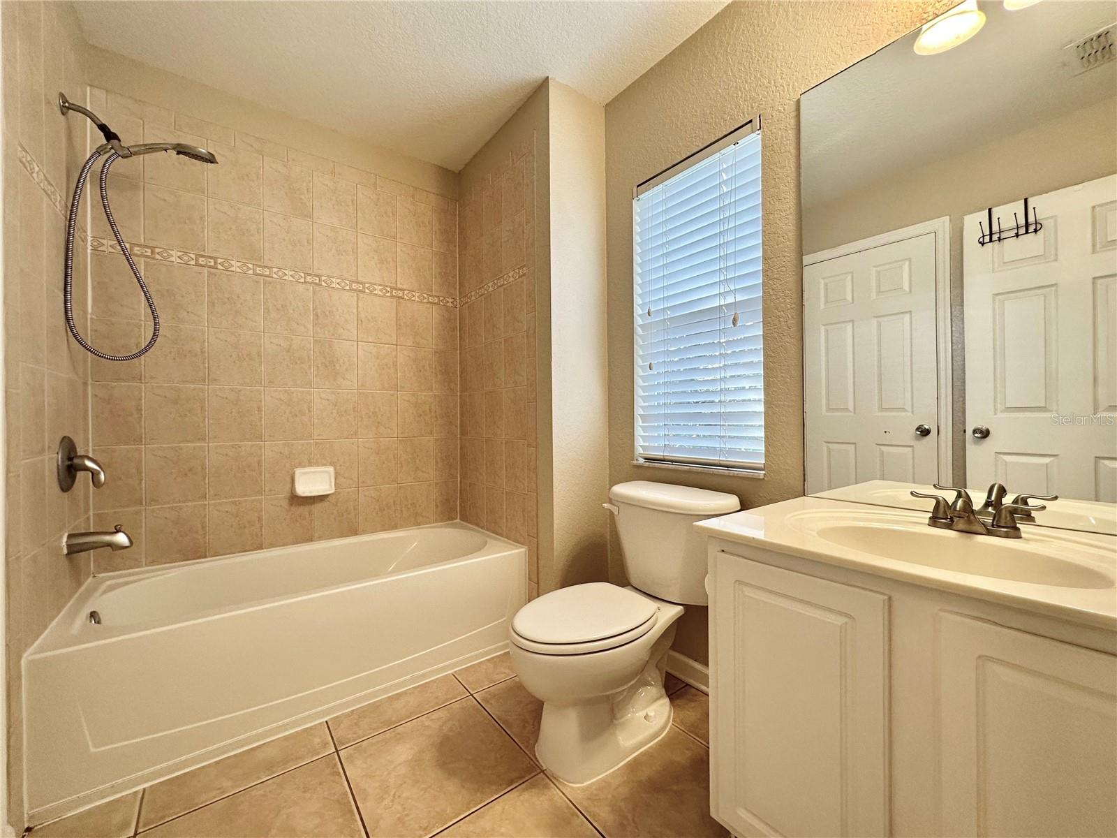 STONEBRIDGE LAKES CONDOS - Residential