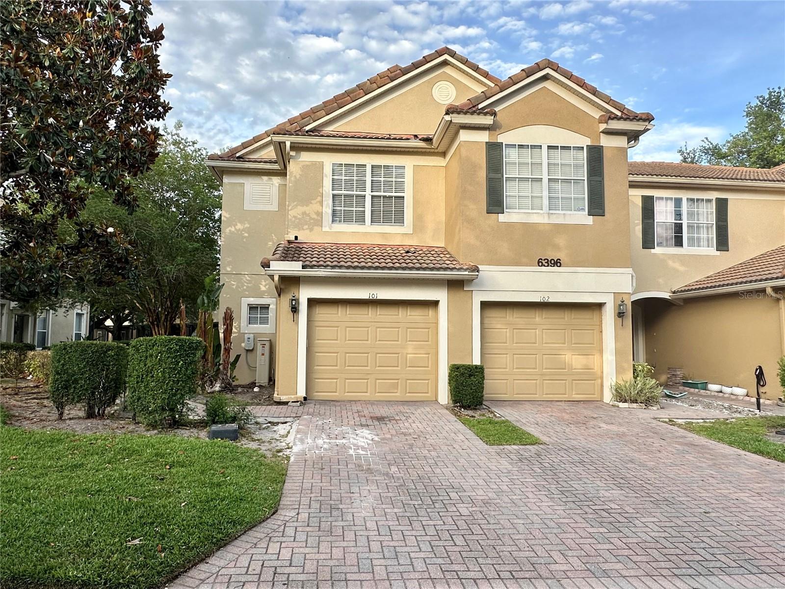 STONEBRIDGE LAKES CONDOS - Residential