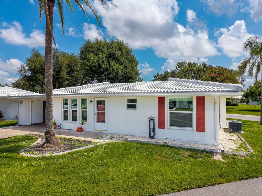 Photo of 541 Circlewood Drive #R9, Venice, FL 34293 (MLS # N6139938)