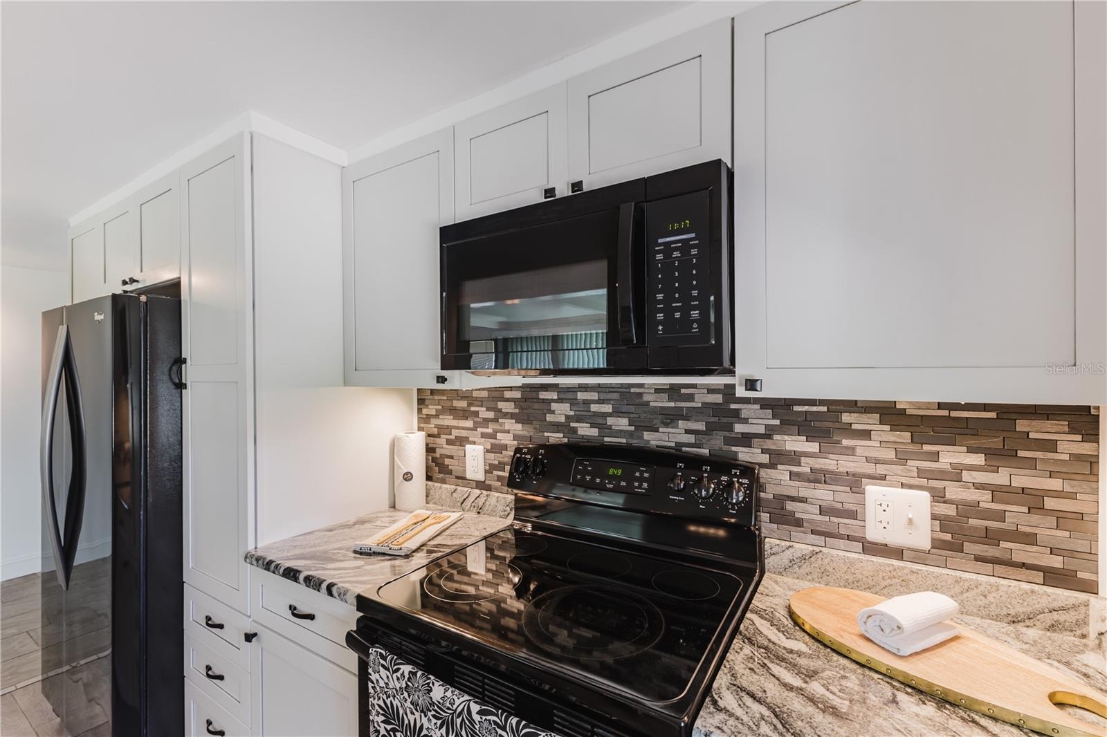 CIRCLE WOODS OF VENICE 1 - Residential