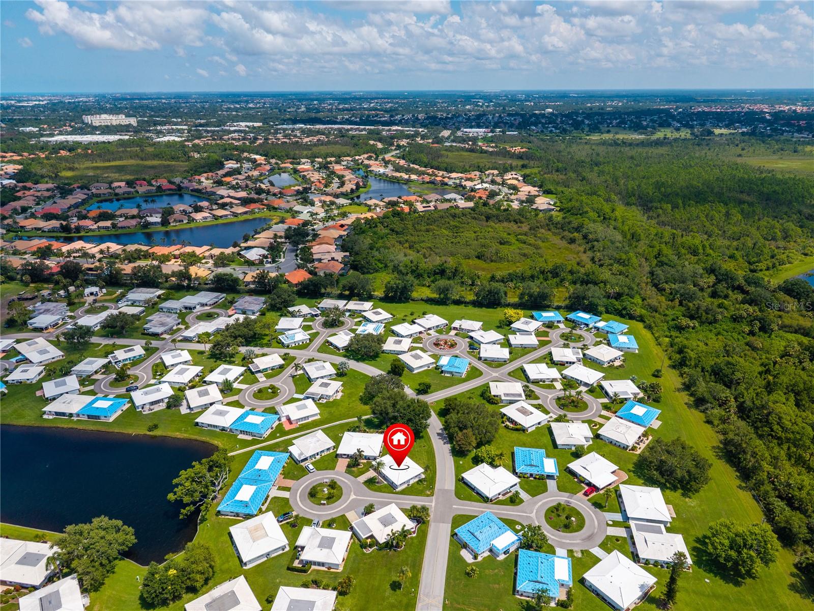 CIRCLE WOODS OF VENICE 1 - Residential