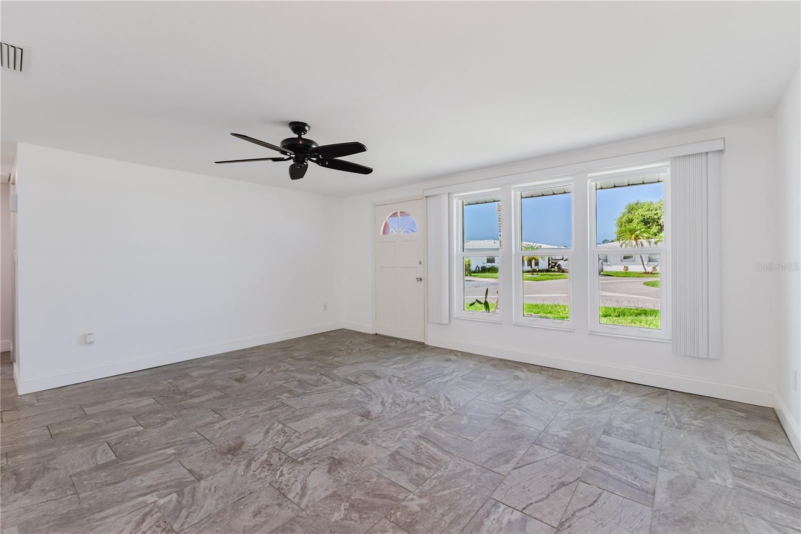 CIRCLE WOODS OF VENICE 1 - Residential