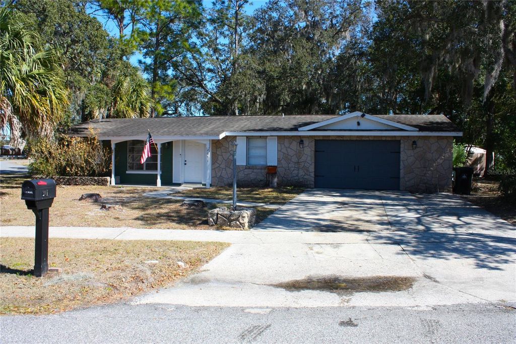 Photo of 2071 Canal Road, Deltona, FL 32738 (MLS # G5107930)
