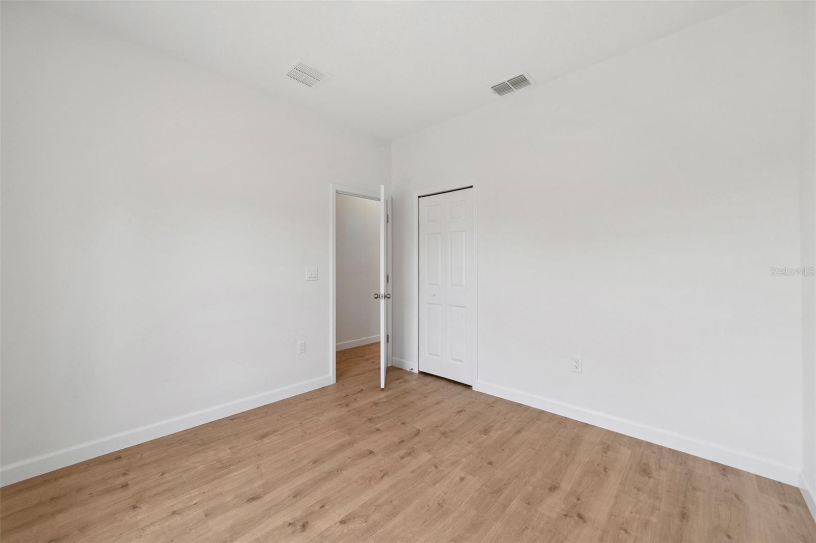 LINCOLN PARK SUB - Residential