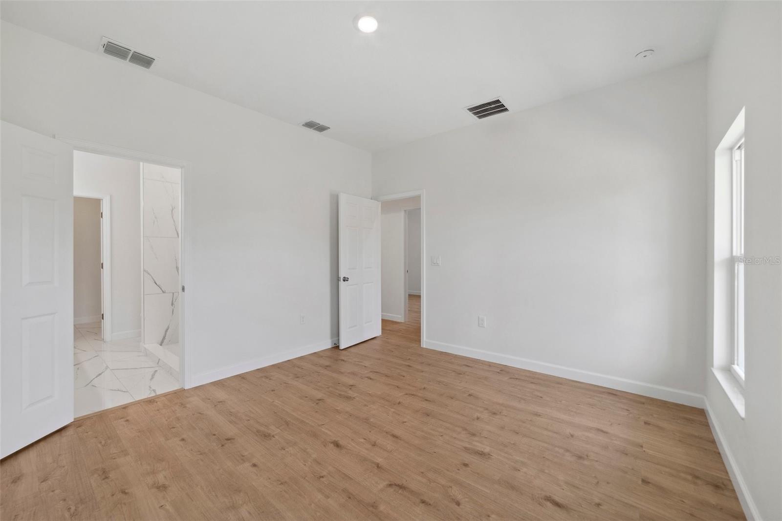 LINCOLN PARK SUB - Residential
