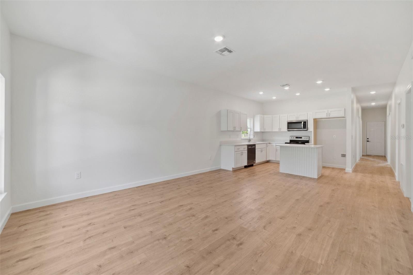 LINCOLN PARK SUB - Residential