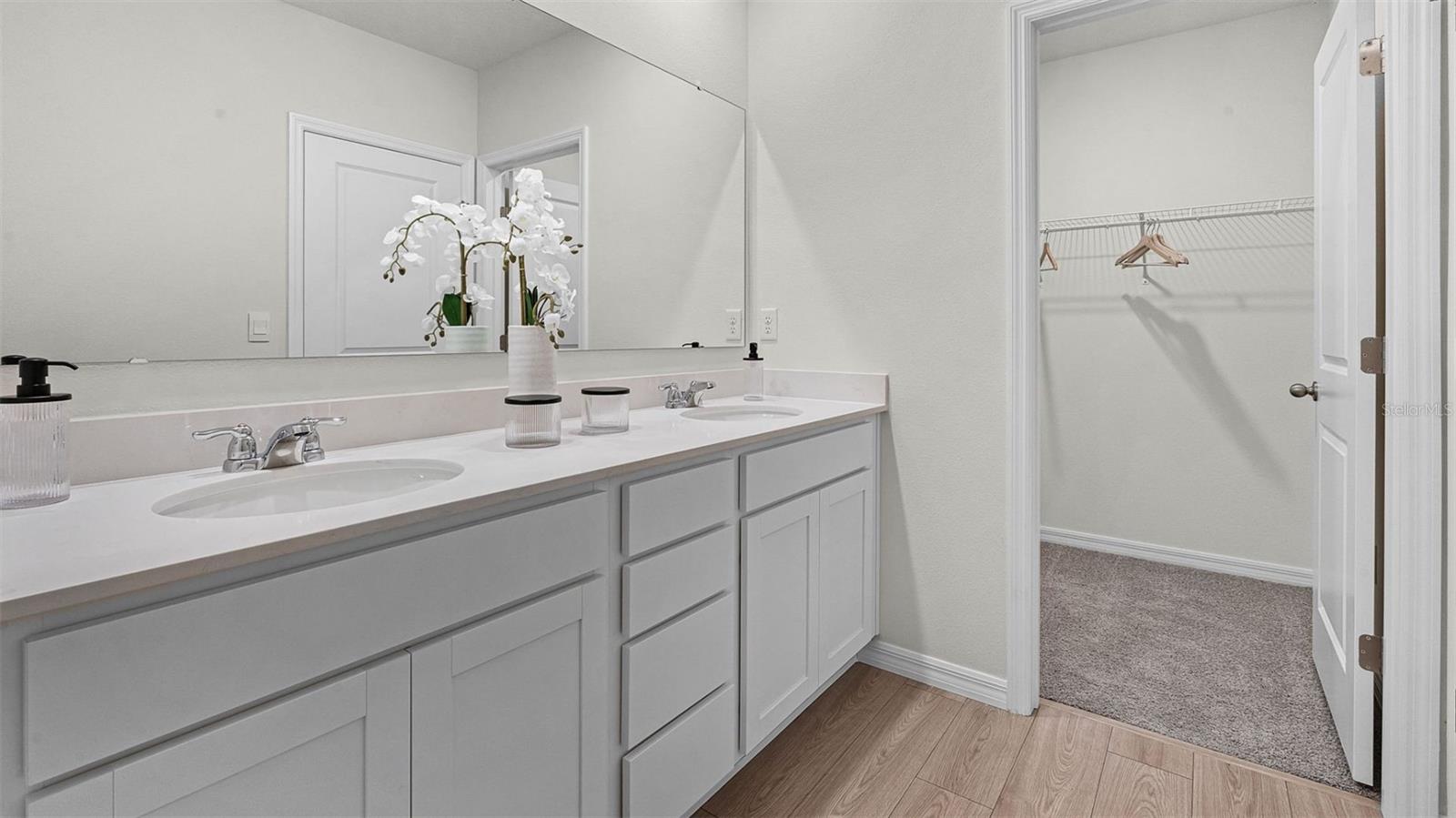 NONA WEST - Residential