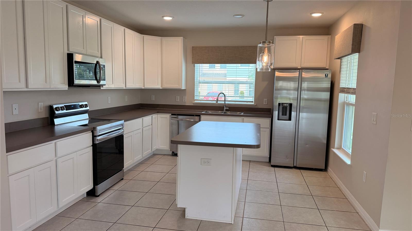 4700 CORAL CASTLE DRIVE