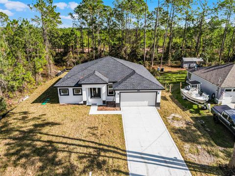 A home in DELAND