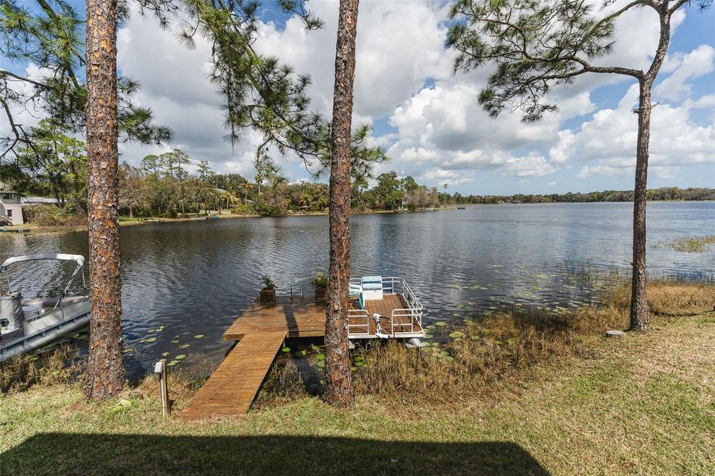 Photo of 125 Fallen Timber Trail, Deland, FL 32724 (MLS # V4947905)