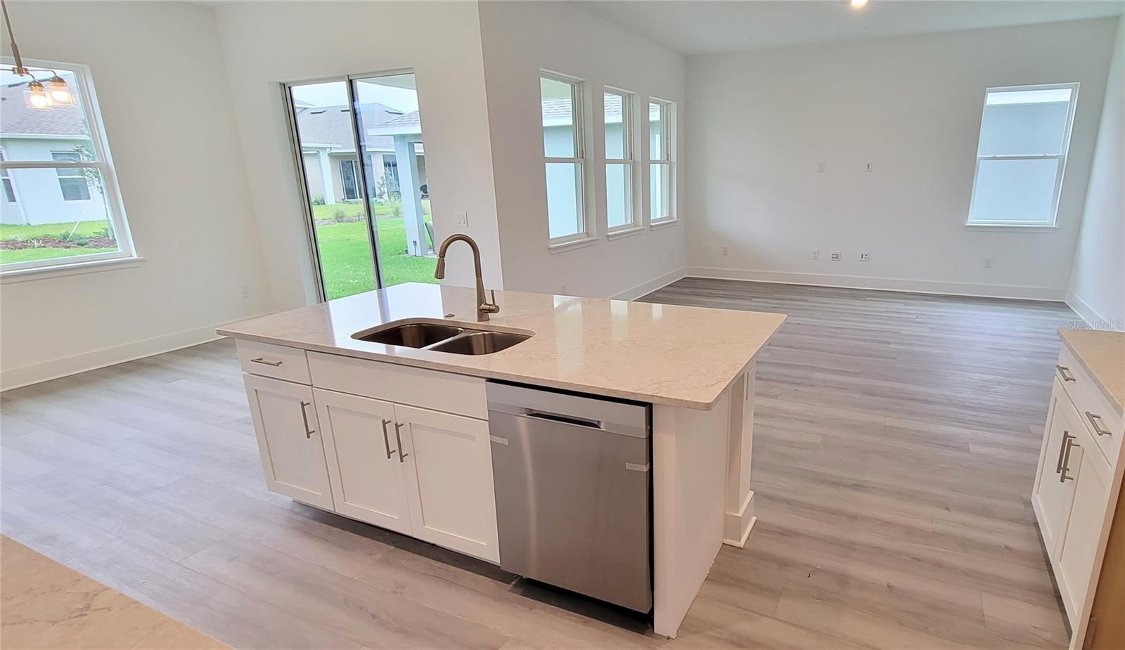 WINDING BAY PH 3 - Residential Lease