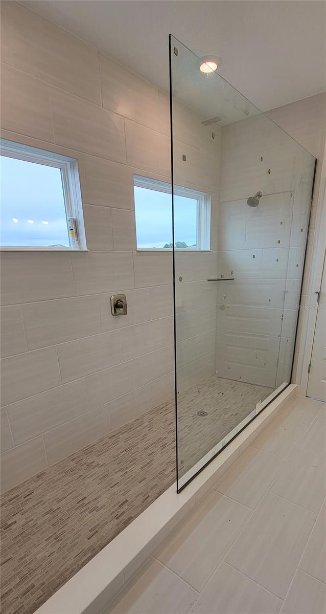 WINDING BAY PH 3 - Residential Lease