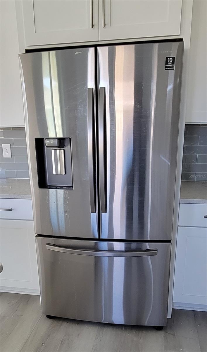 WINDING BAY PH 3 - Residential Lease