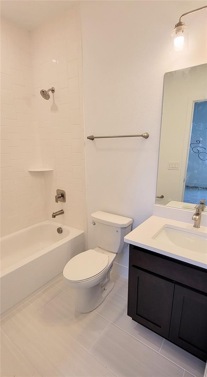 WINDING BAY PH 3 - Residential Lease