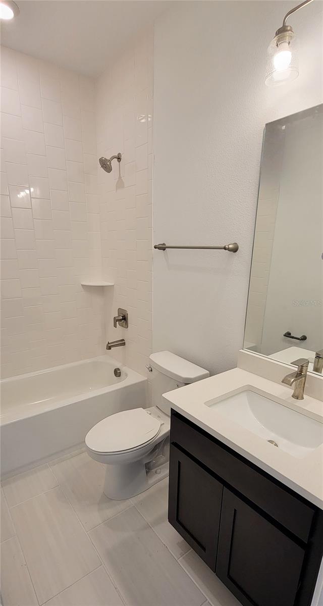 WINDING BAY PH 3 - Residential Lease