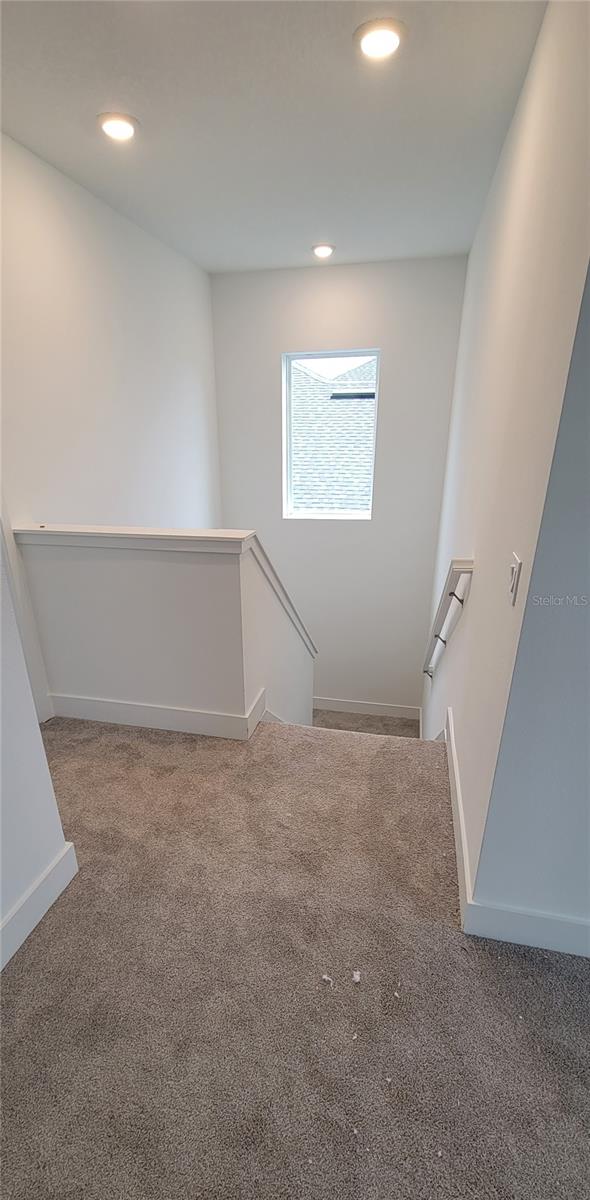 WINDING BAY PH 3 - Residential Lease