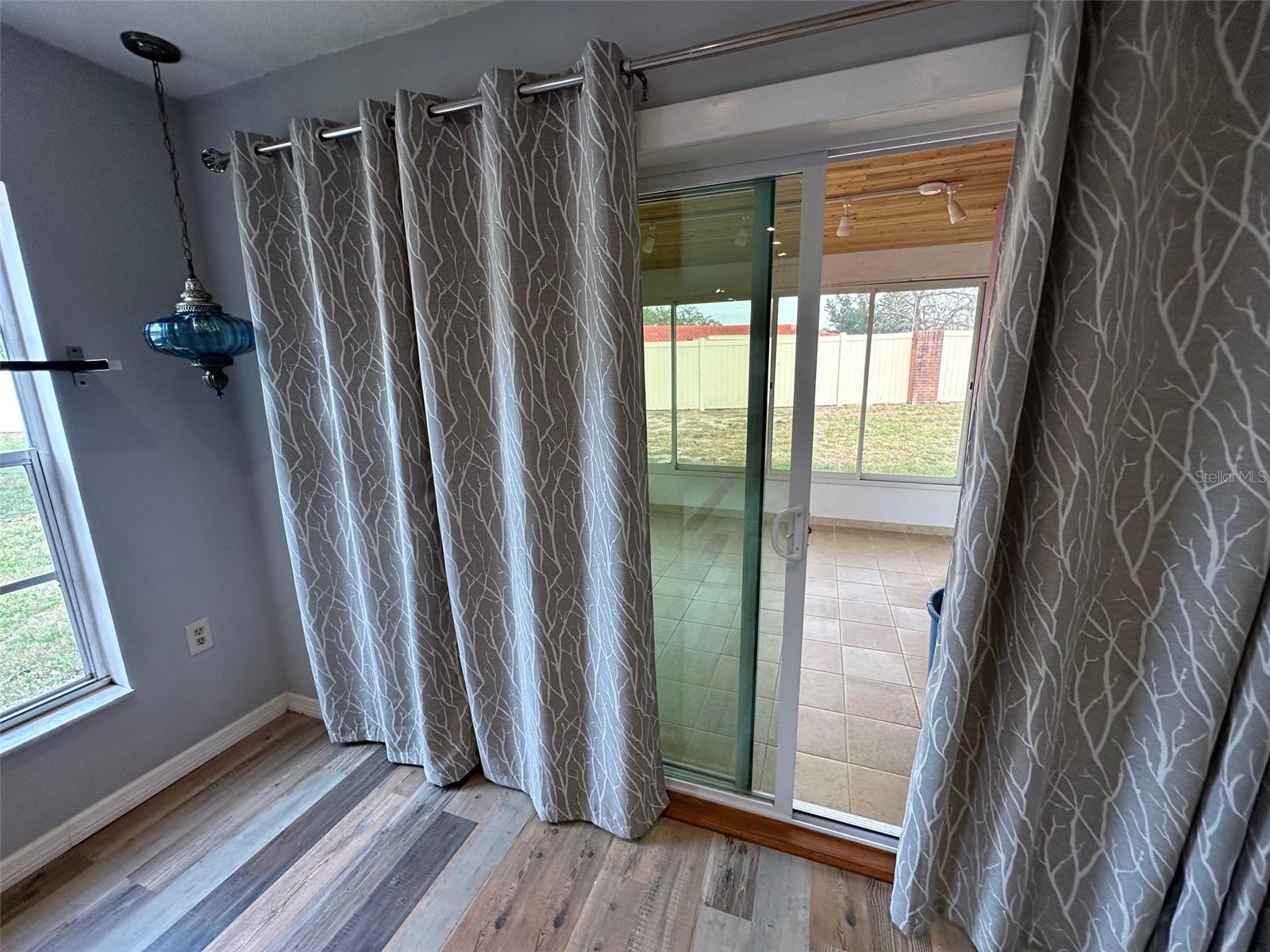 HOLIDAY LAKE VILLAS CONDO - Residential