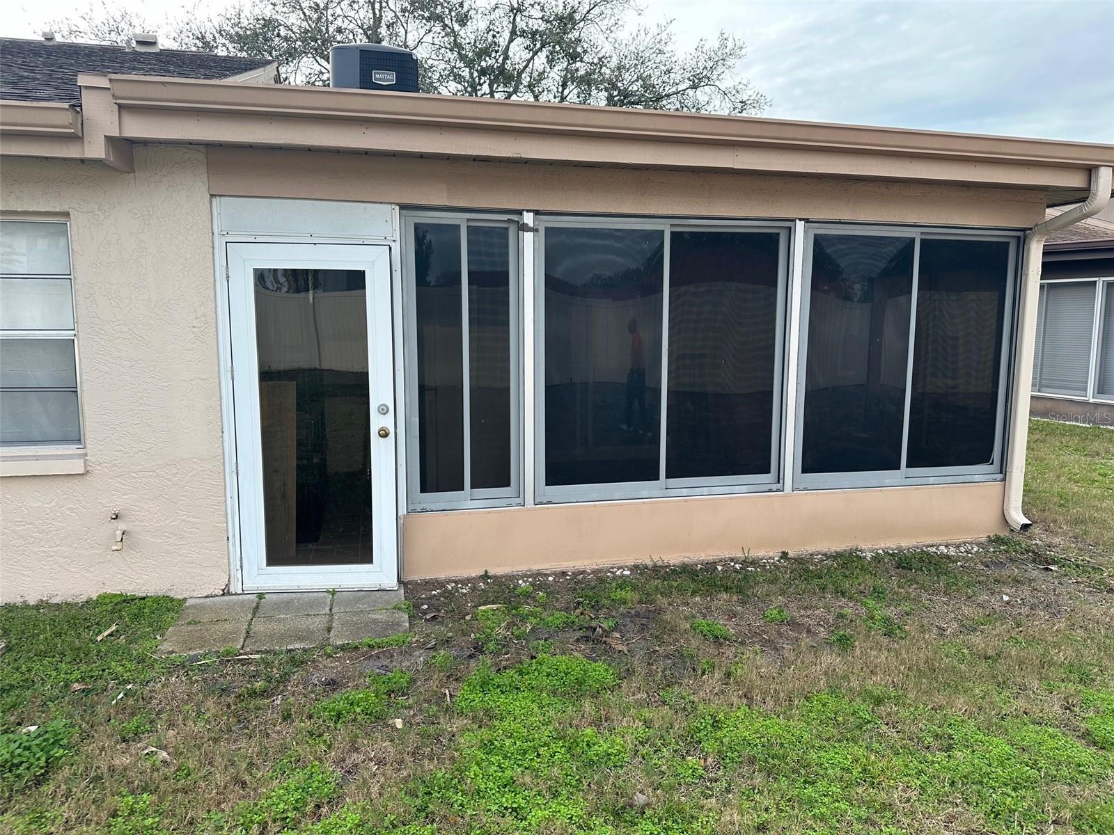 HOLIDAY LAKE VILLAS CONDO - Residential