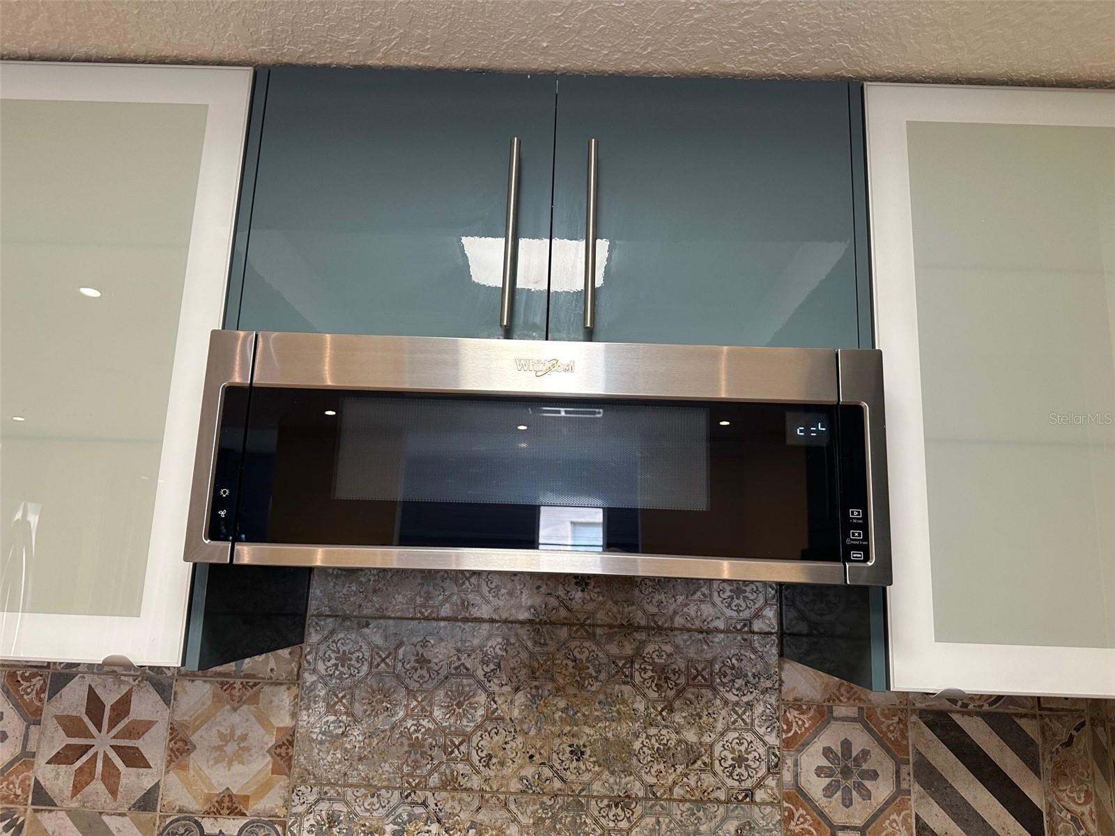 HOLIDAY LAKE VILLAS CONDO - Residential