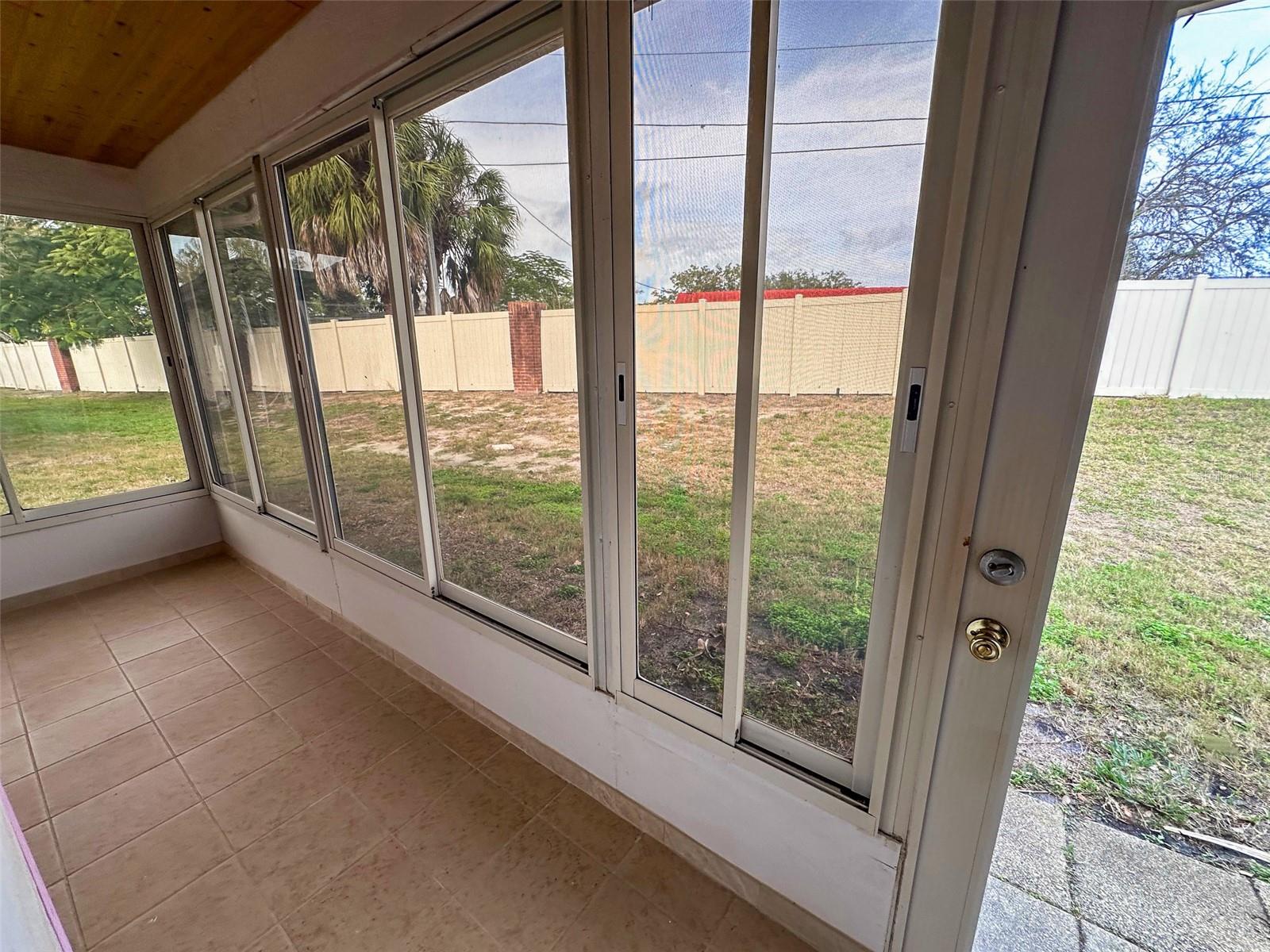 HOLIDAY LAKE VILLAS CONDO - Residential