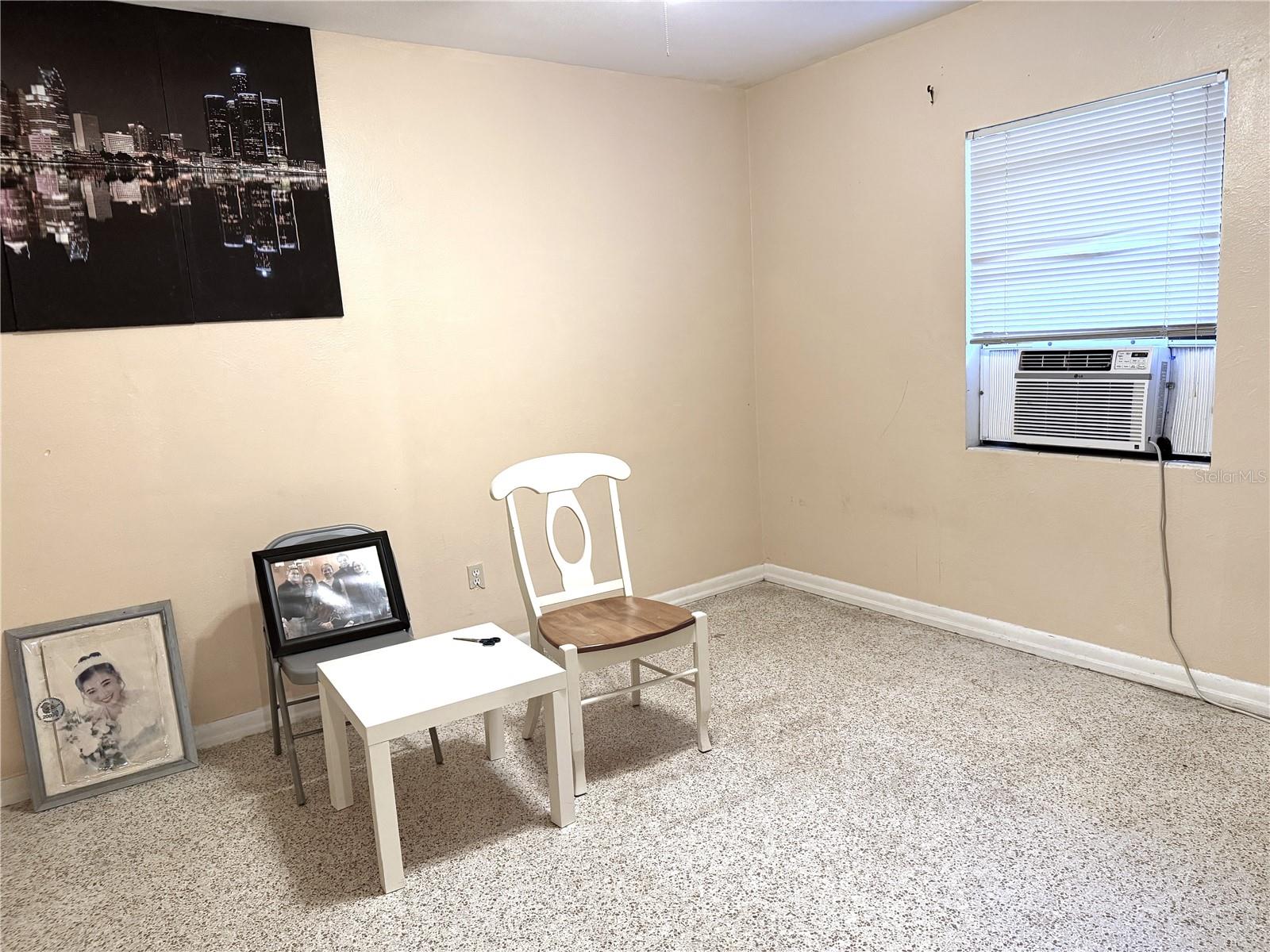 SUBURBAN HOMES FIRST ADD - Residential