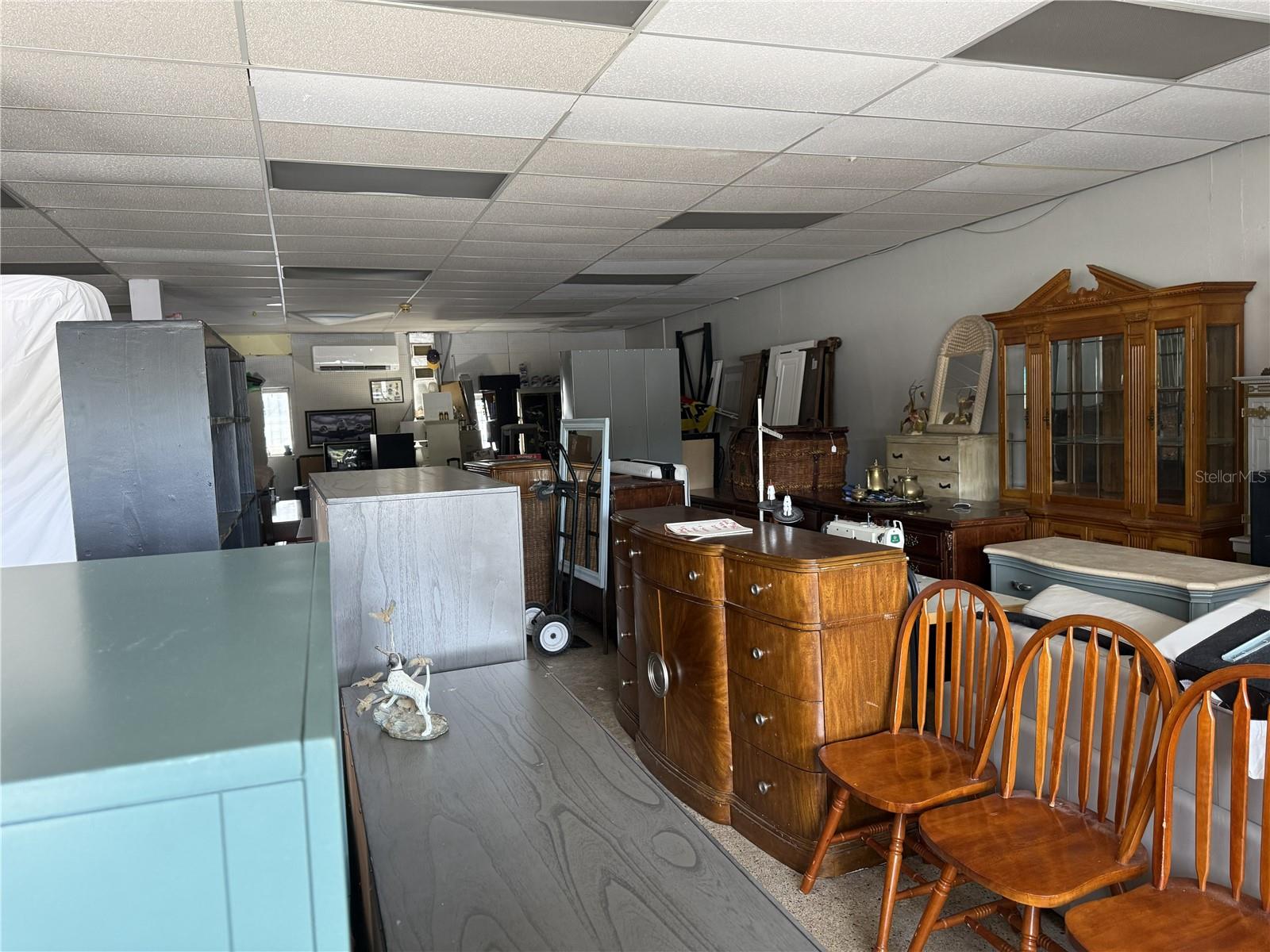 9933 SEMINOLE BOULEVARD