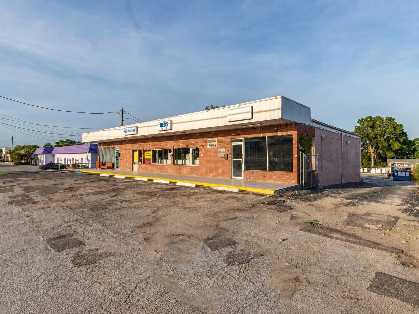 9933 SEMINOLE BOULEVARD