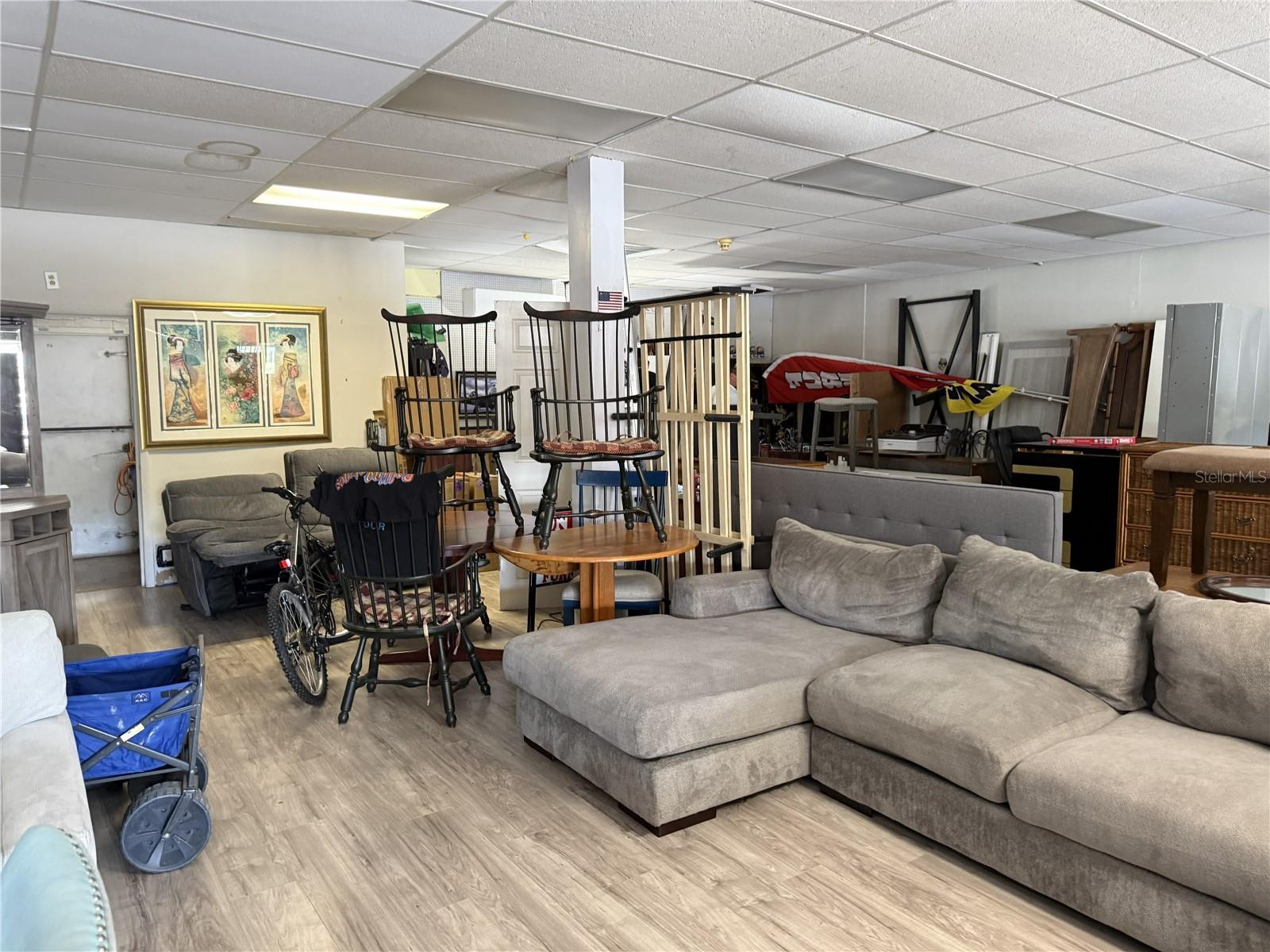 9933 SEMINOLE BOULEVARD