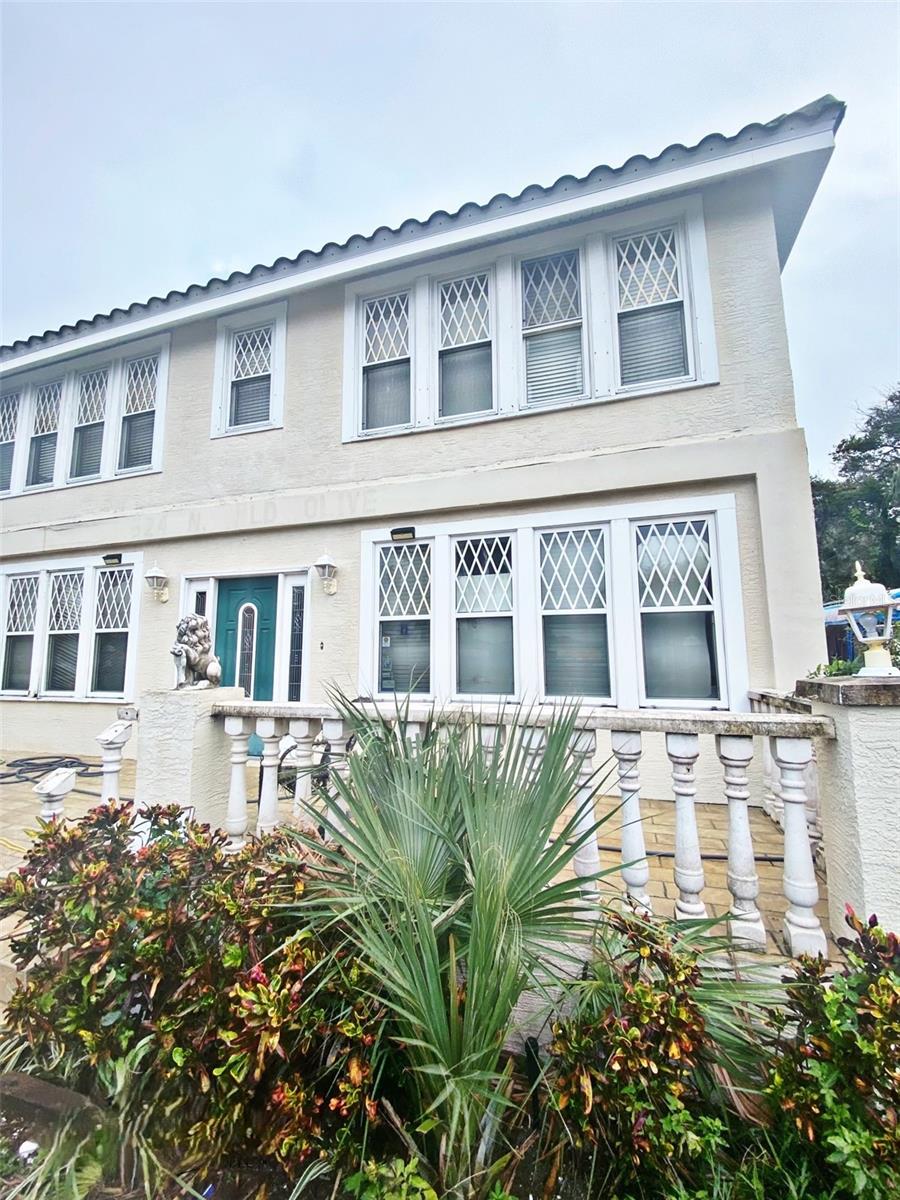 624 N WILD OLIVE AVENUE