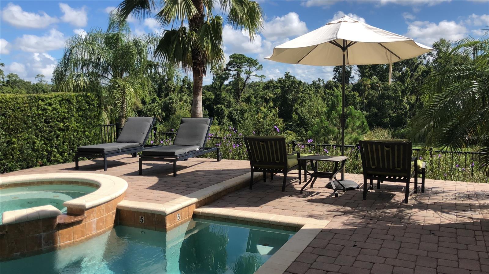 490 MUIRFIELD LOOP