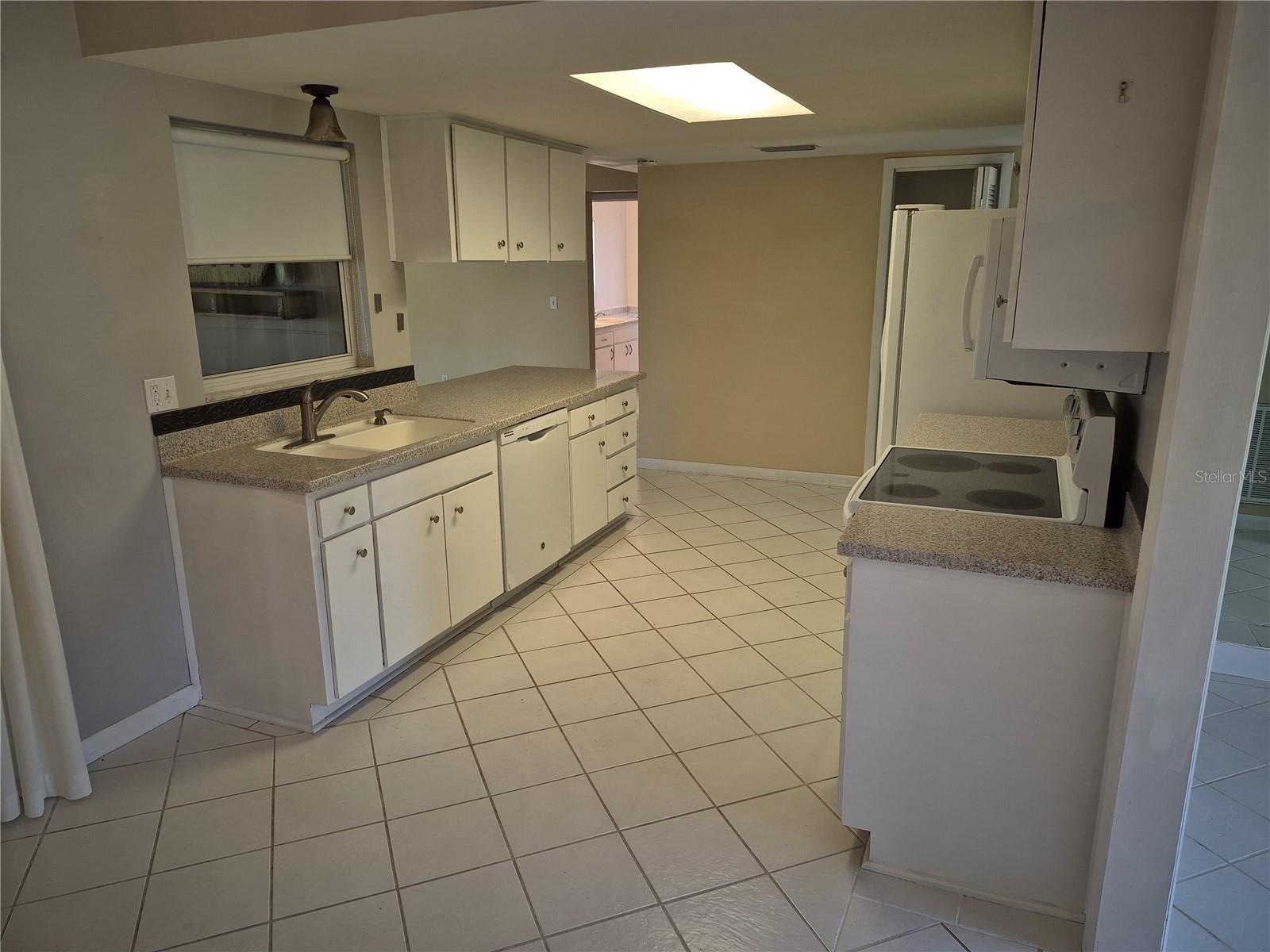 9802 RIVERVIEW DRIVE