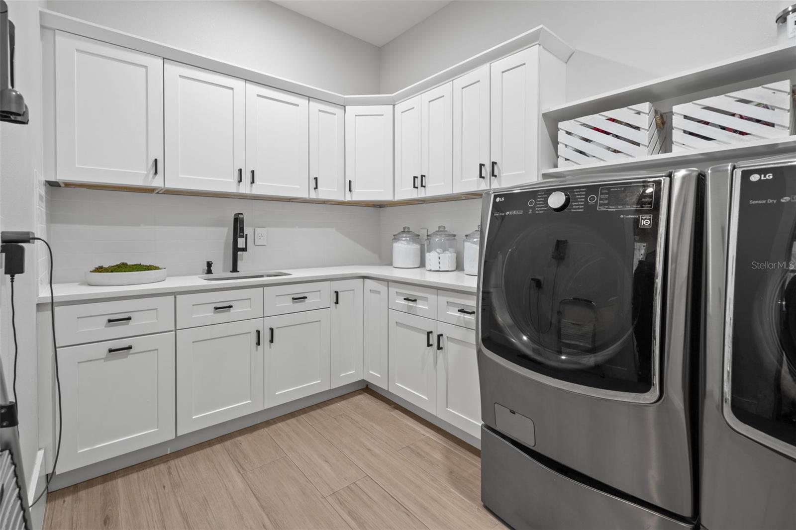 AQUALANE ESTATES 1ST UNIT - Residential