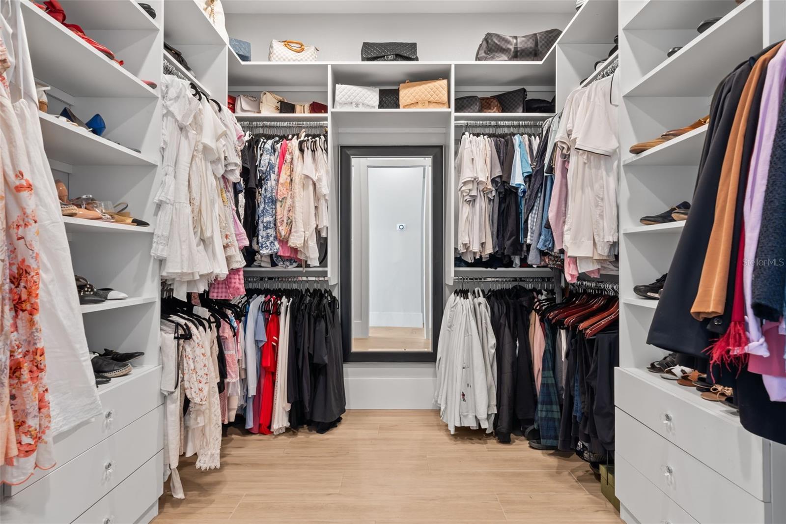 AQUALANE ESTATES 1ST UNIT - Residential