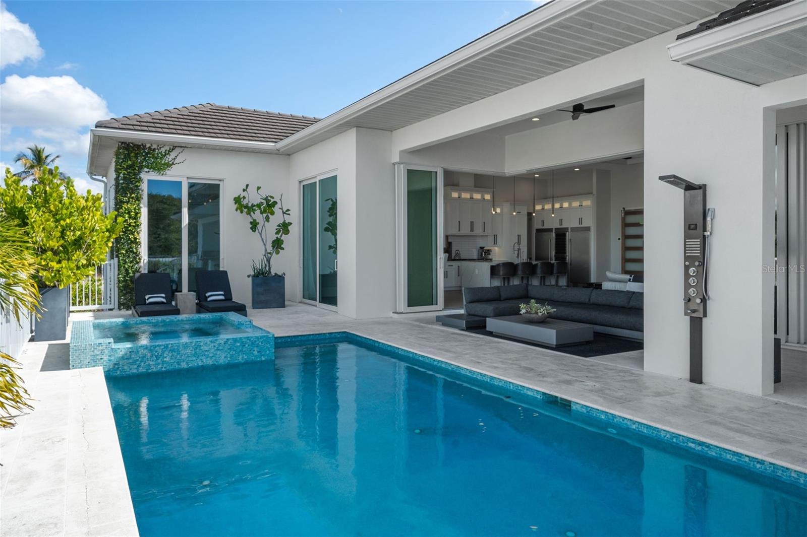 AQUALANE ESTATES 1ST UNIT - Residential