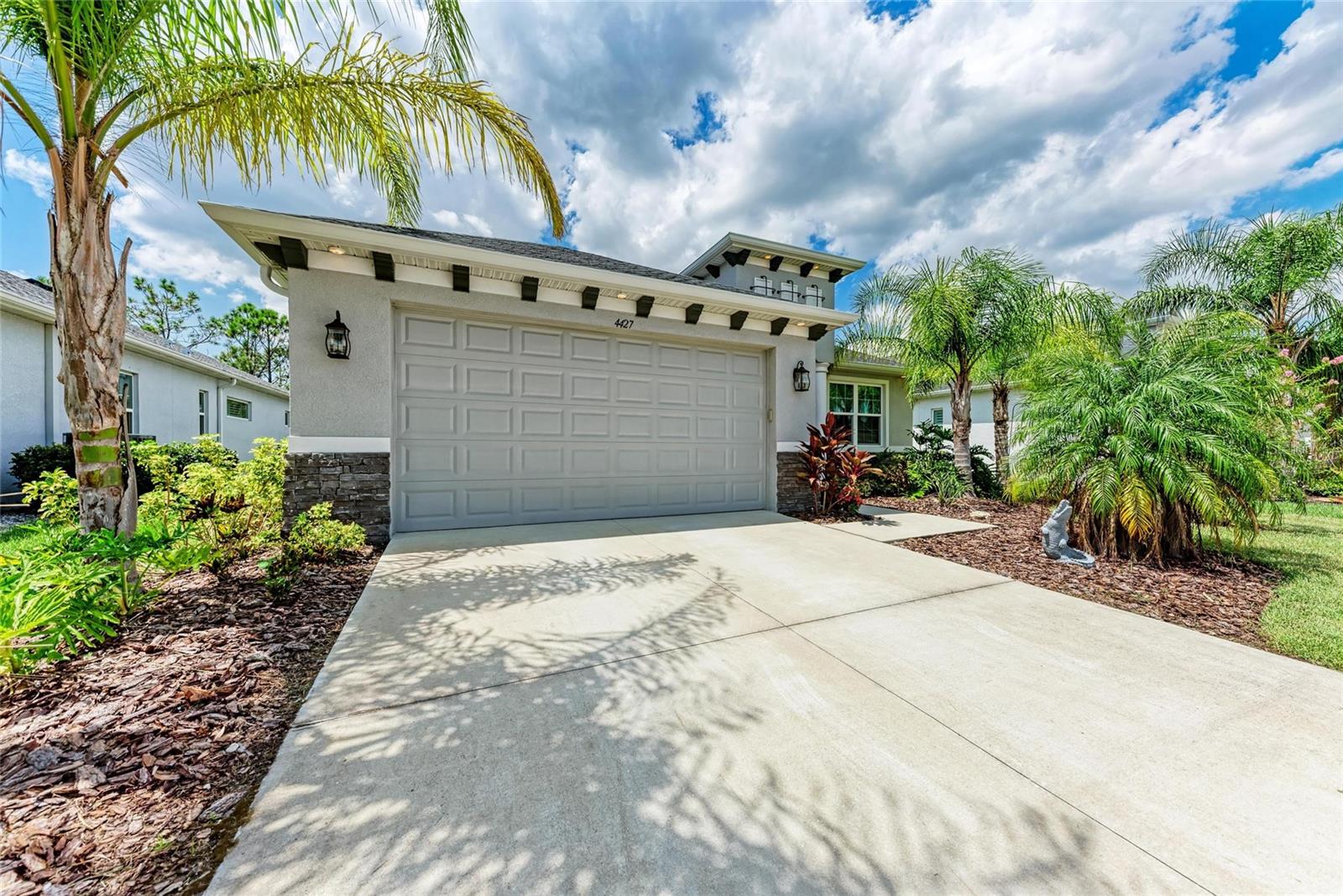 4427 RENWICK DRIVE