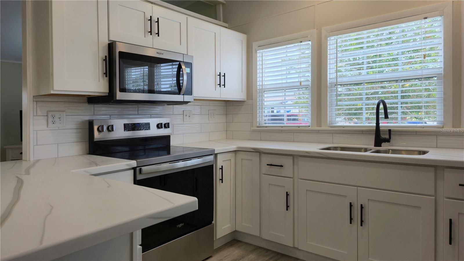 TANGERINE WOODS - Residential