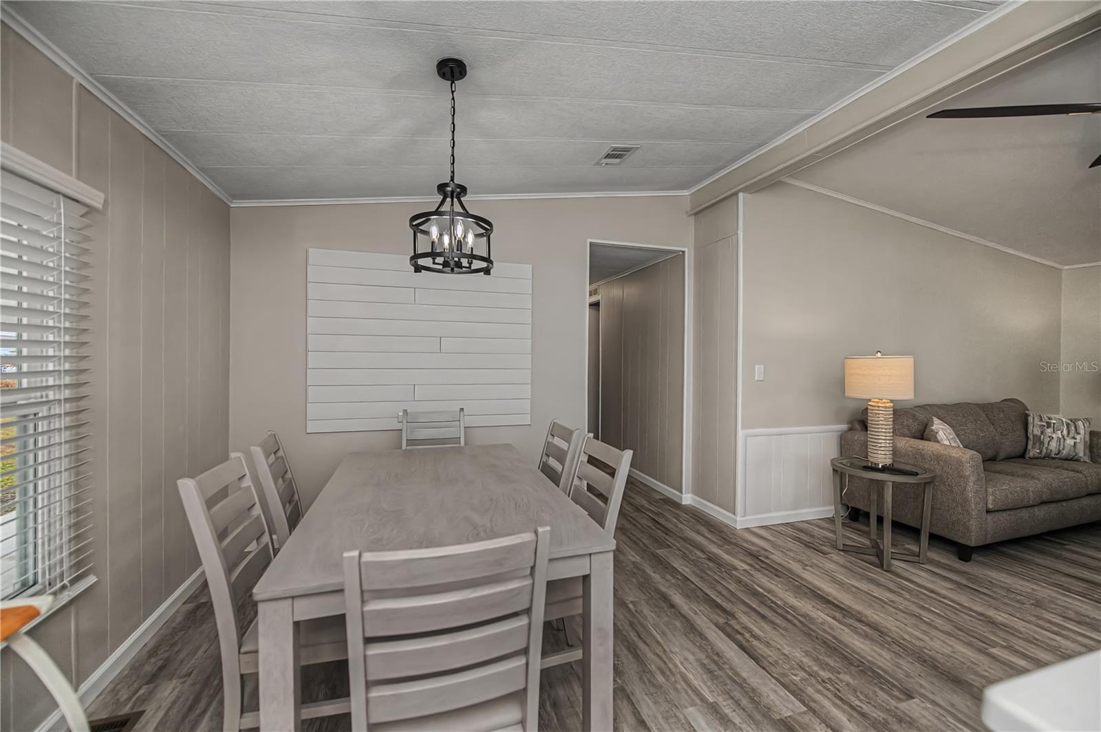 TANGERINE WOODS - Residential