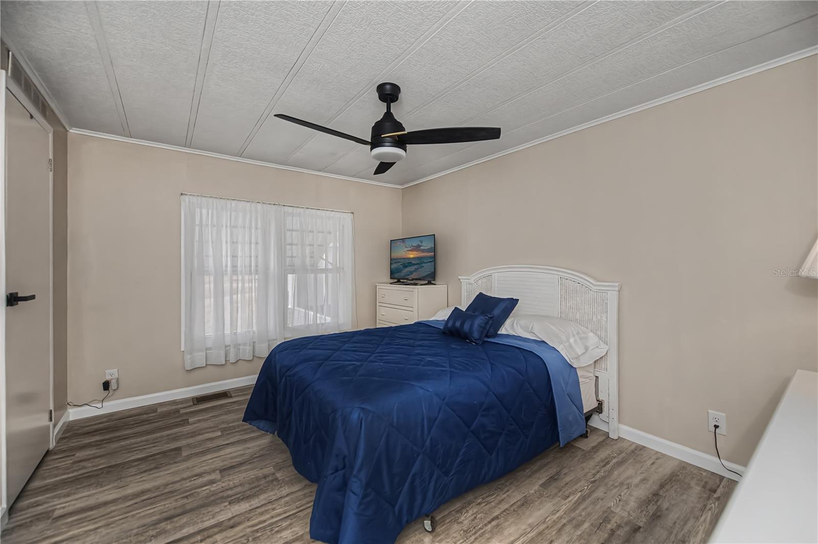 TANGERINE WOODS - Residential