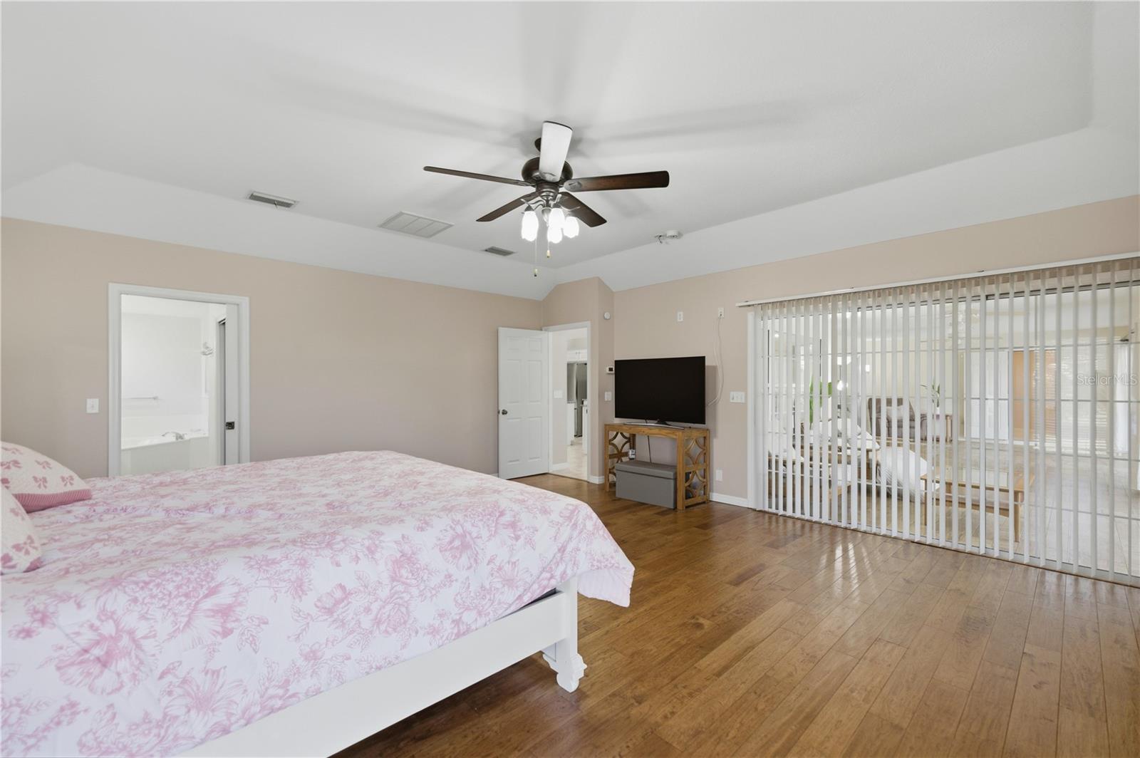 OAK TRAIL ESTATE - Residential Lease