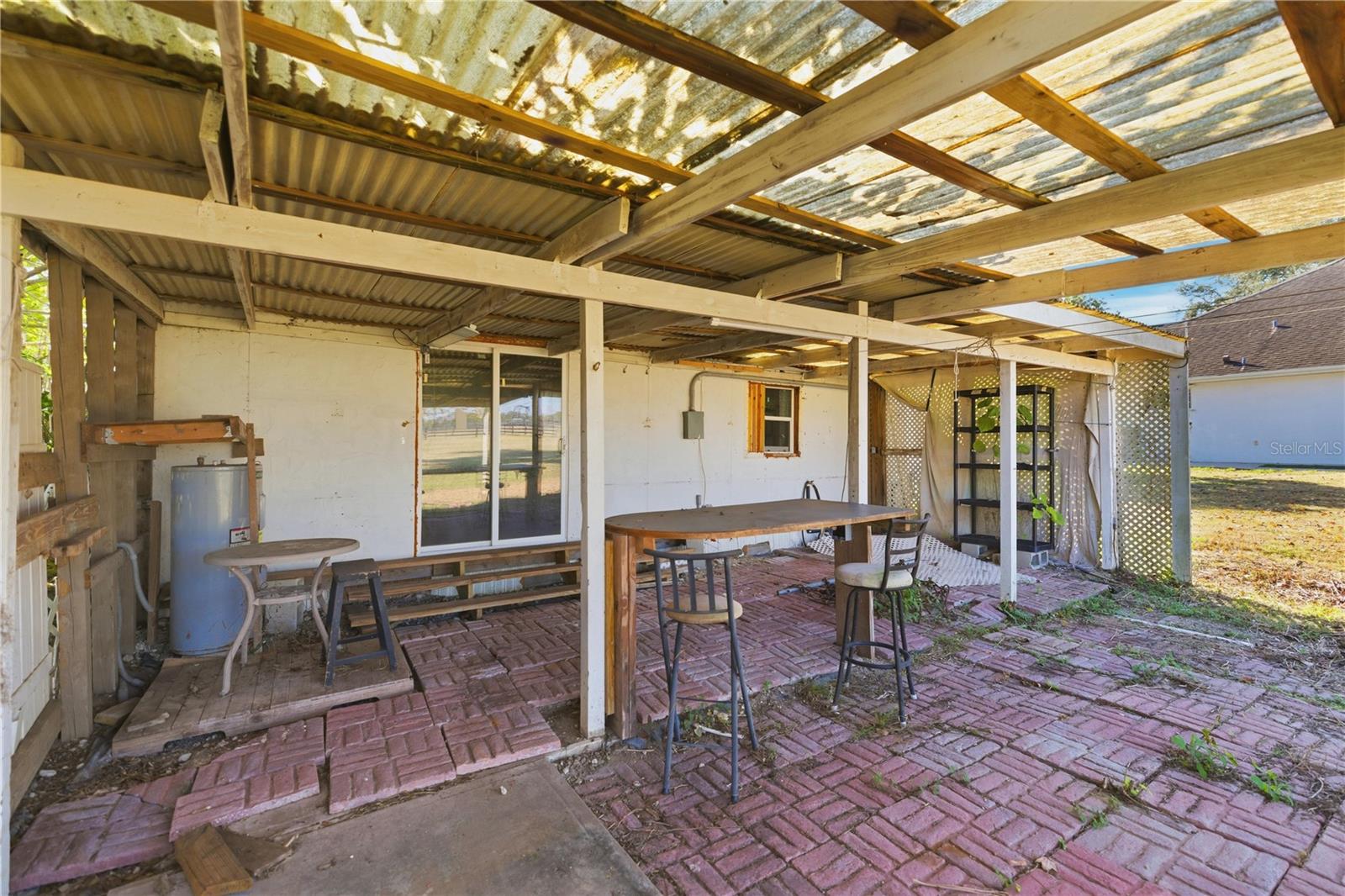 OAK TRAIL ESTATE - Residential Lease