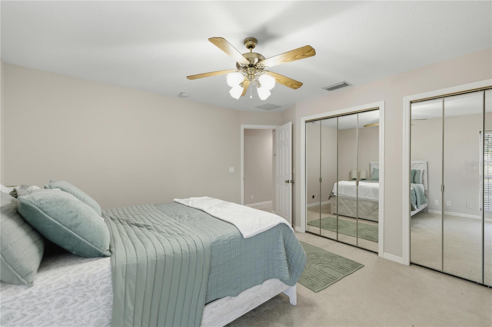 OAK TRAIL ESTATE - Residential Lease