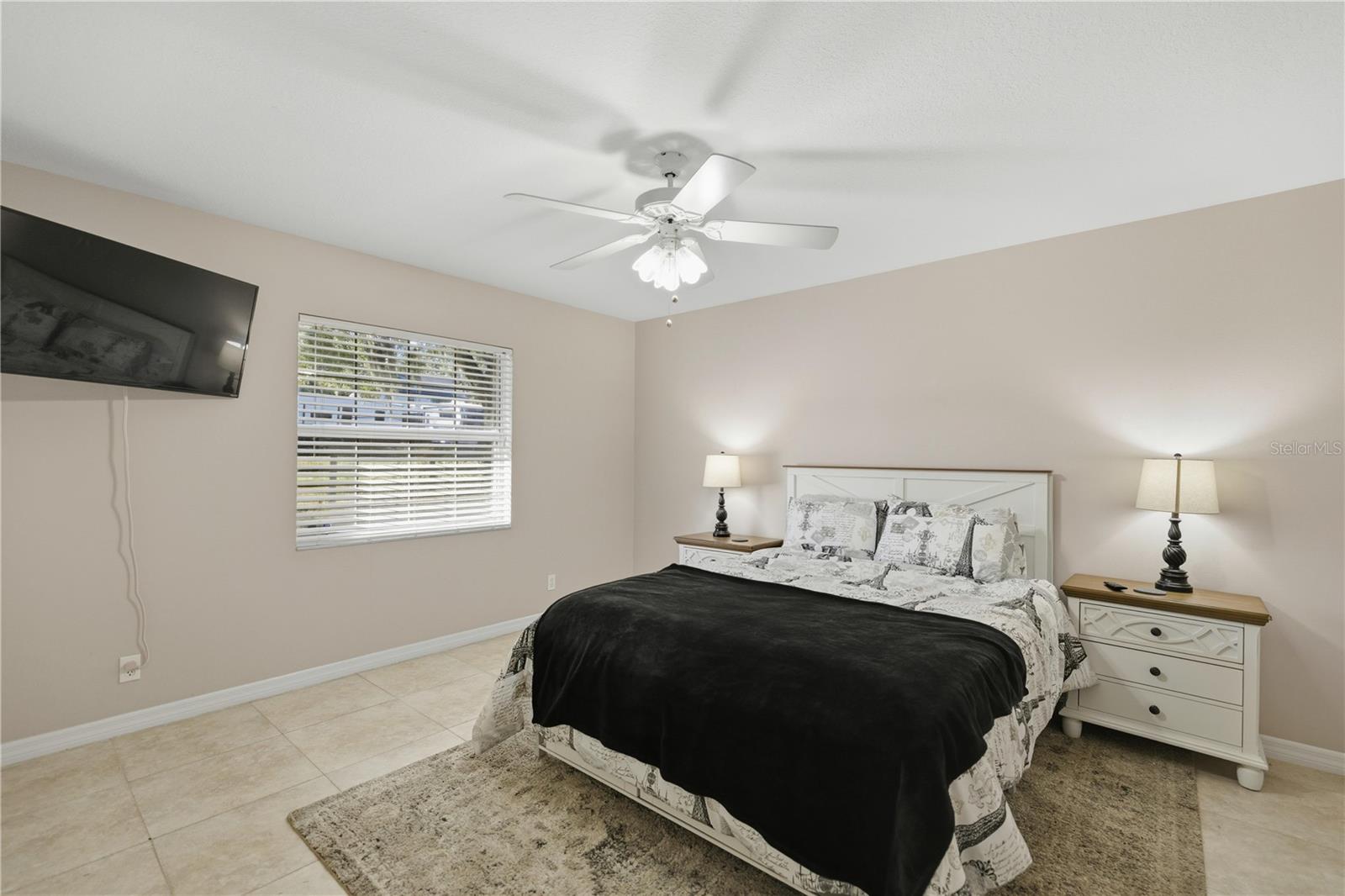 OAK TRAIL ESTATE - Residential Lease