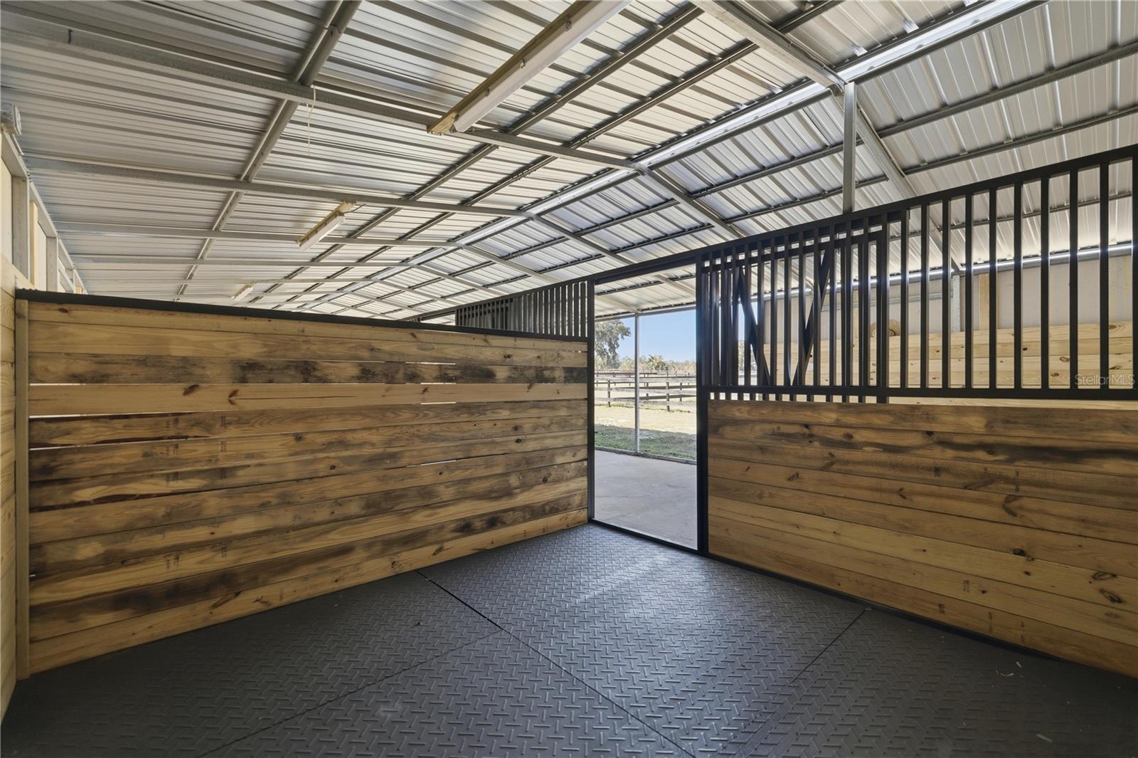 OAK TRAIL ESTATE - Residential Lease