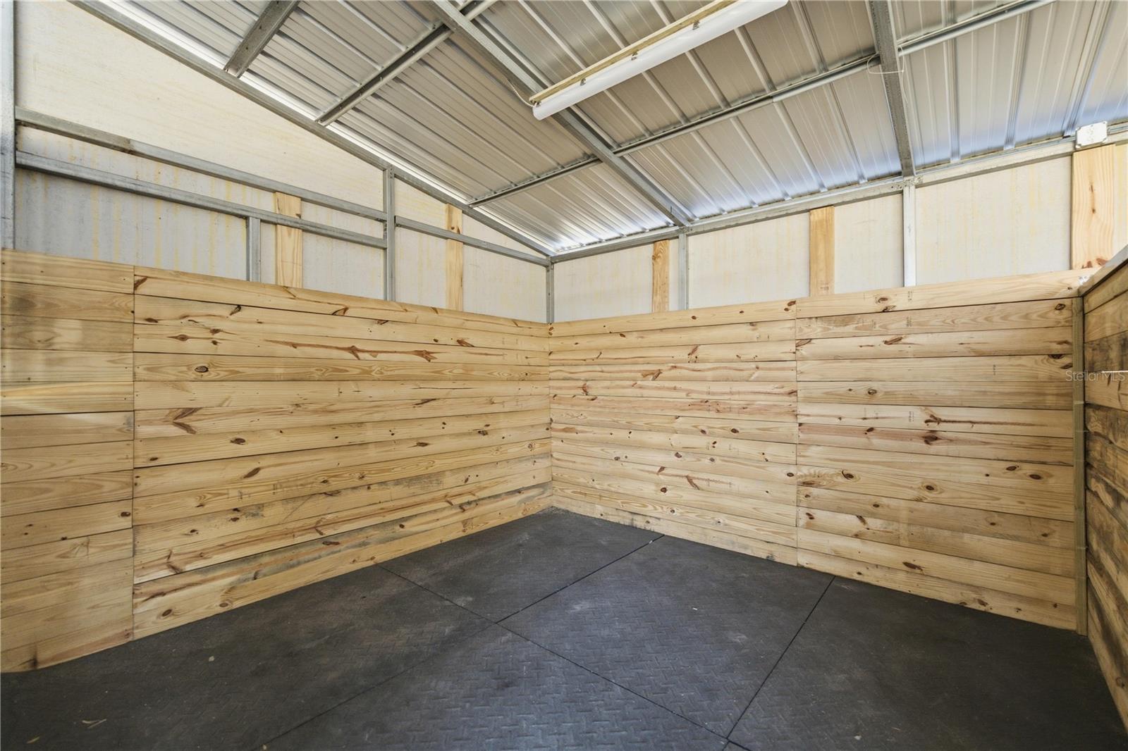 OAK TRAIL ESTATE - Residential Lease