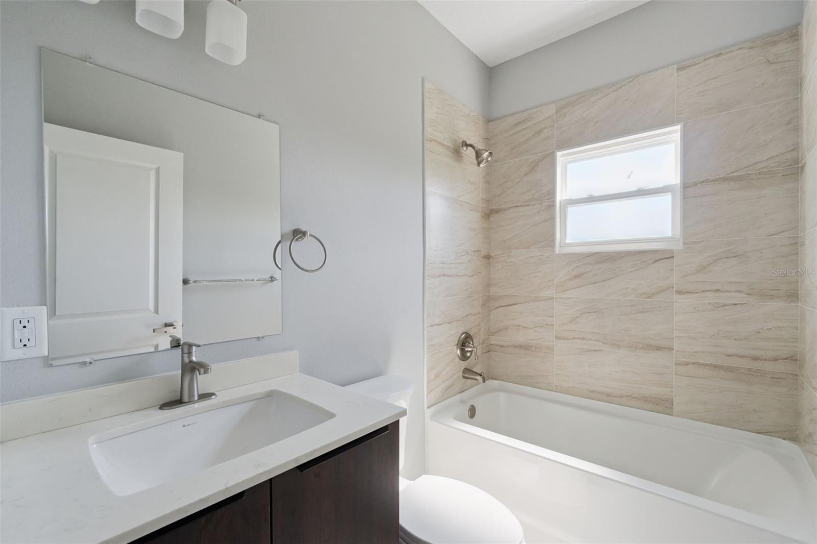 REPLAT OF NORTH SHORE SUB - Residential