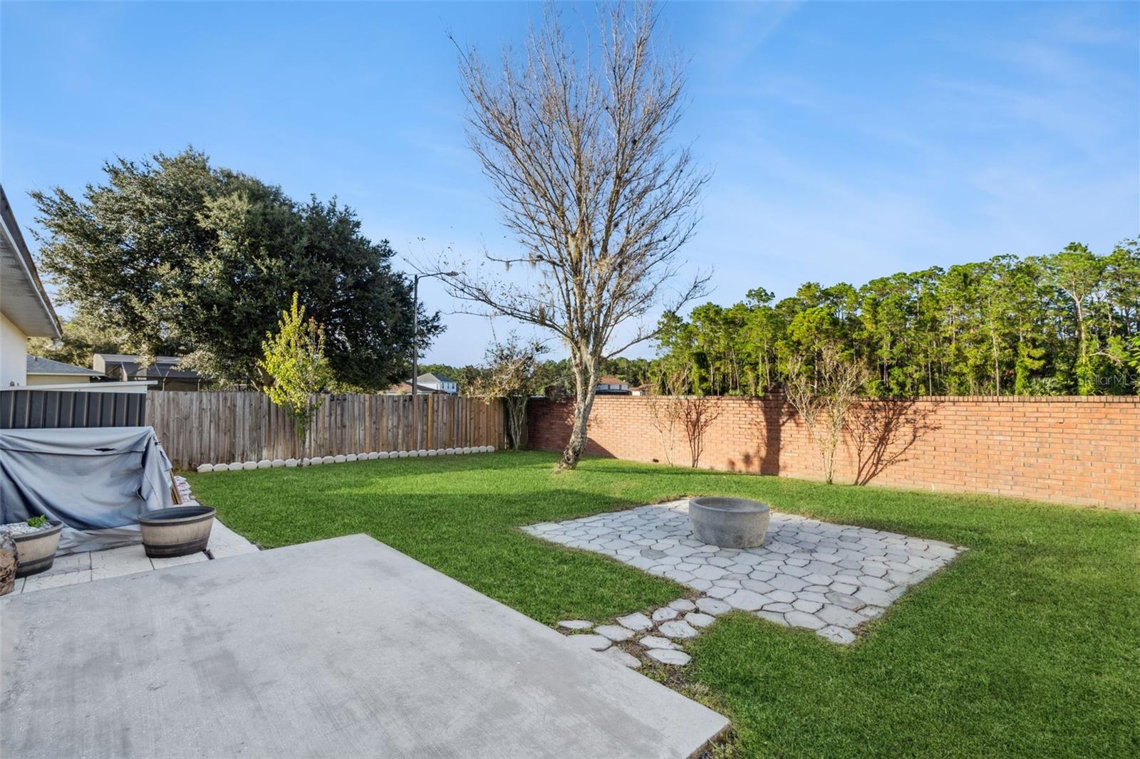 2137 CORNER SCHOOL DRIVE