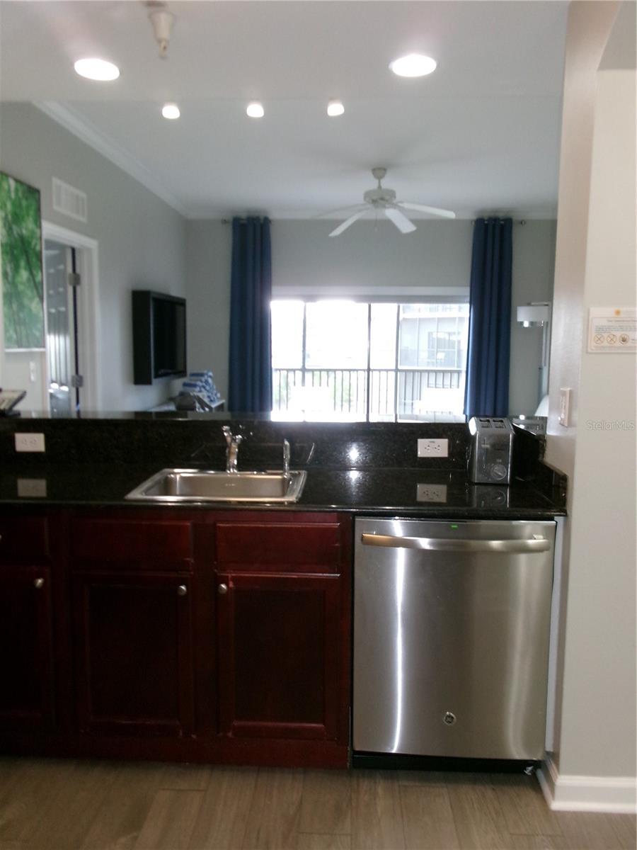 GROVE RESORT AND SPA HOTEL CONDO 1 - Residential