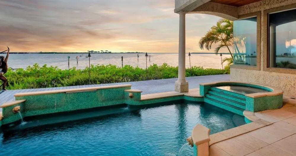 THE RESERVE OF OLD TAMPA BAY - Residential