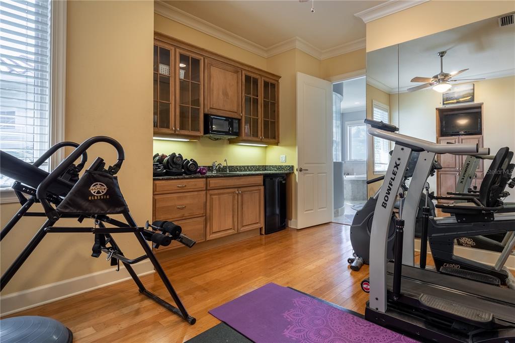 THE RESERVE OF OLD TAMPA BAY - Residential